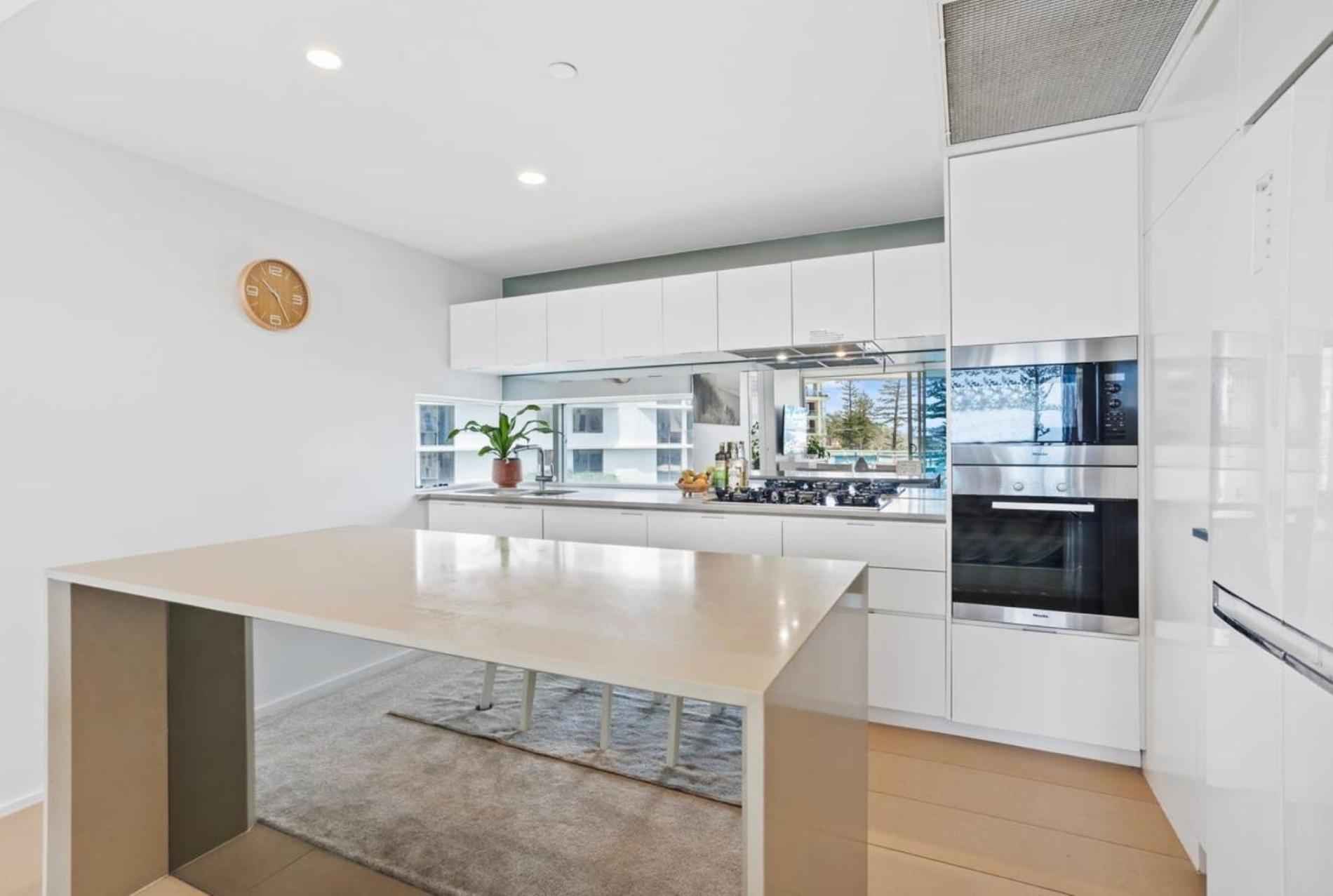 Luxury Beachfront In Kirra Apartment Gold Coast